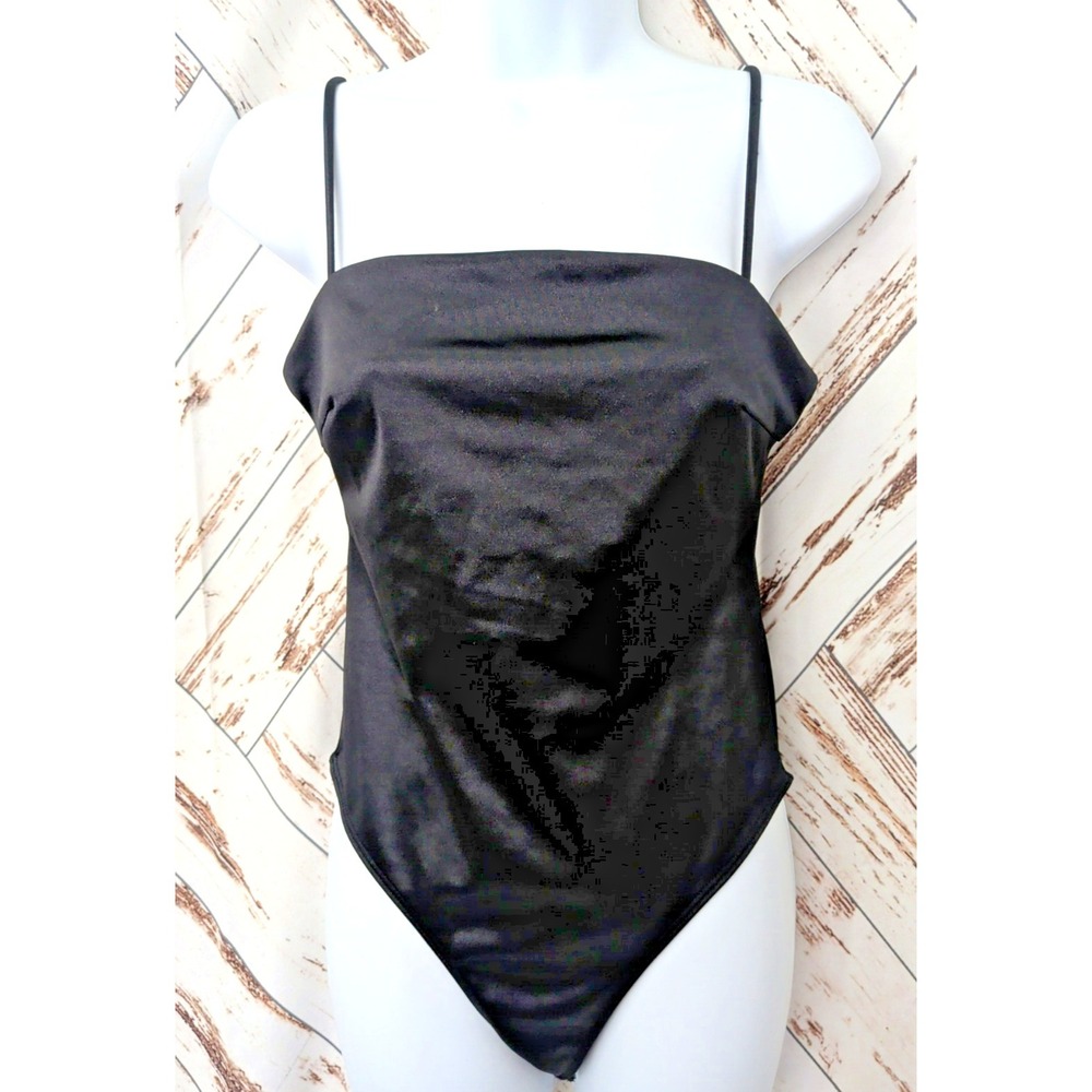 4Si3NNAโ Black Satin Bodysuit